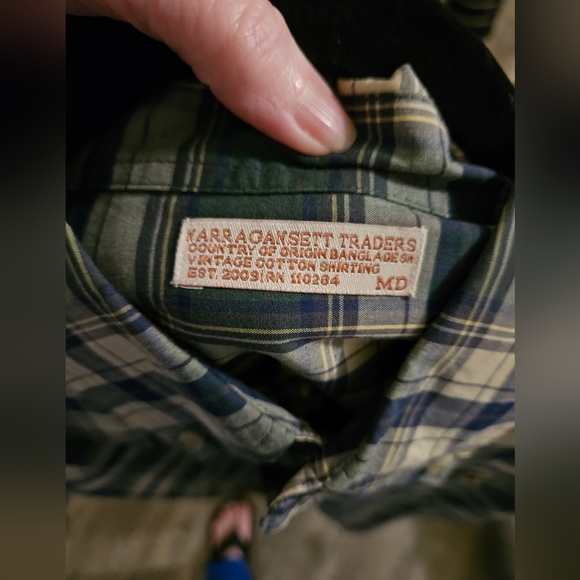 Narragansett Traders Long Sleeve Button Up Plaid Shirt Size Medium - Picture 4 of 4